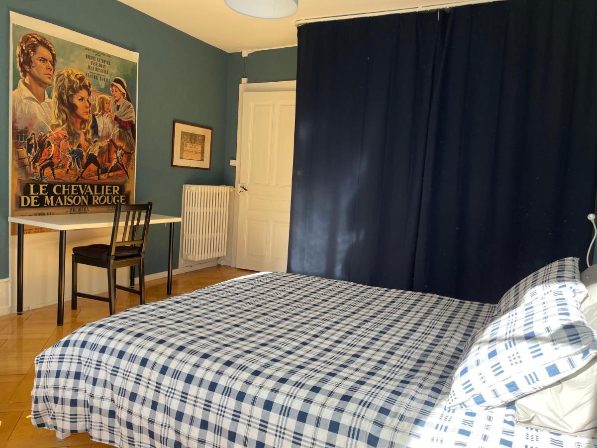 Le Locle : Bel Appartement Chaleureux Extérieur photo