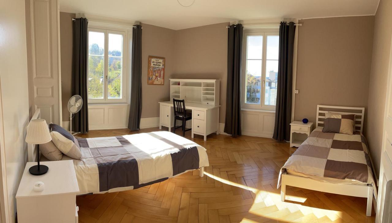 Le Locle : Bel Appartement Chaleureux Extérieur photo
