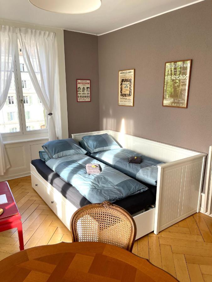 Le Locle : Bel Appartement Chaleureux Extérieur photo