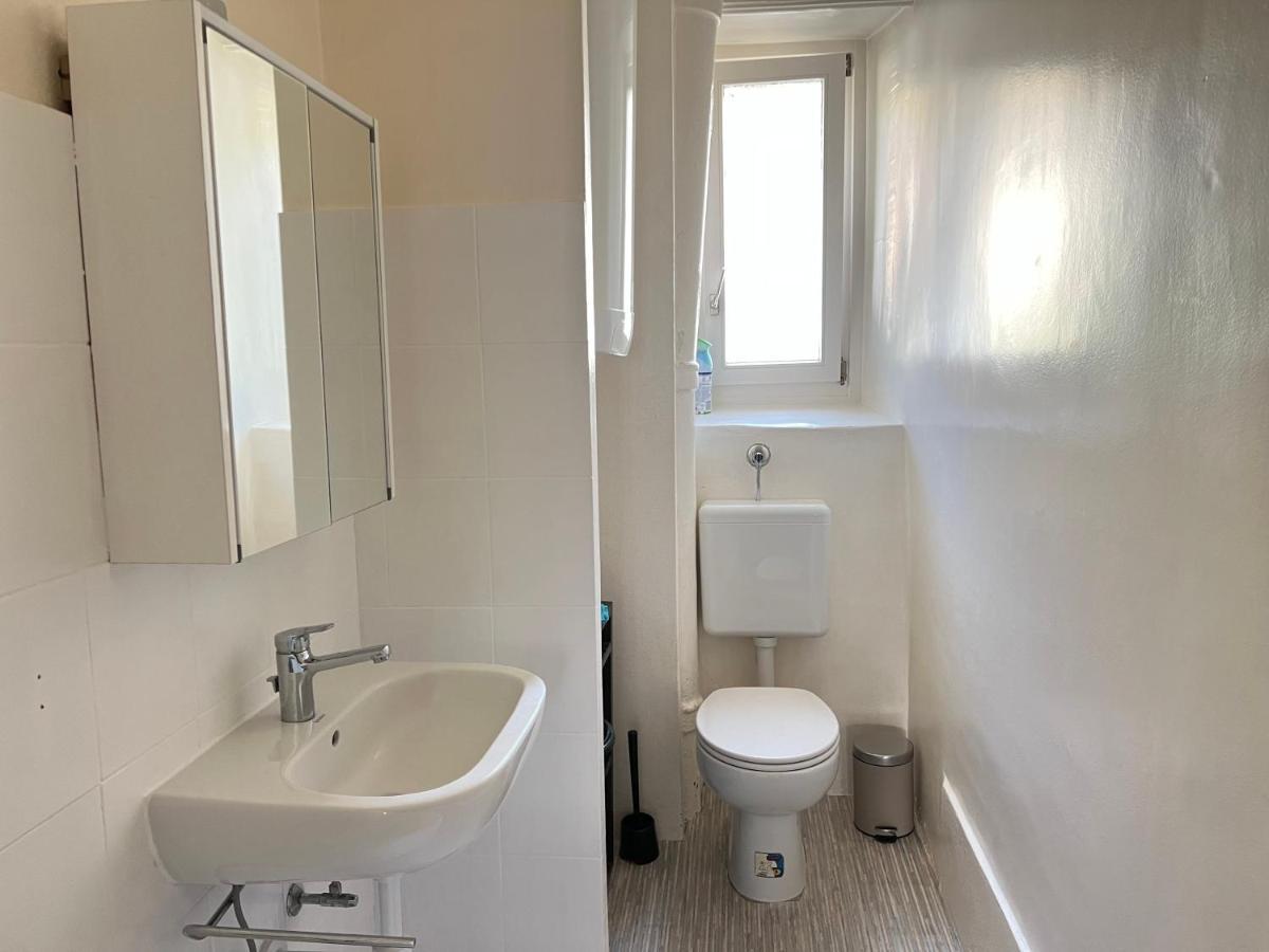 Le Locle : Bel Appartement Chaleureux Extérieur photo