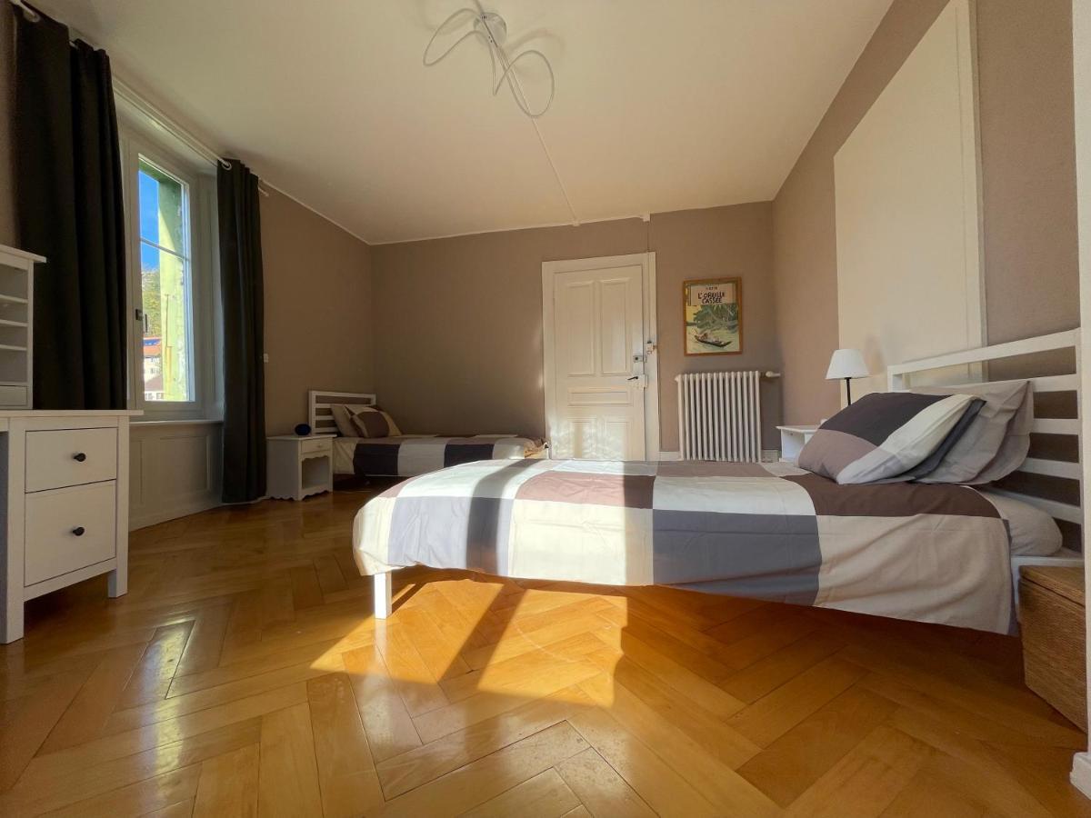 Le Locle : Bel Appartement Chaleureux Extérieur photo