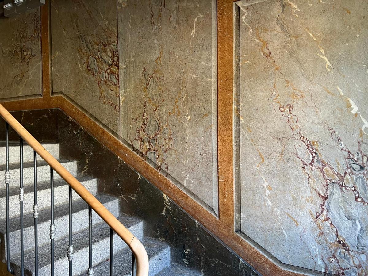 Le Locle : Bel Appartement Chaleureux Extérieur photo